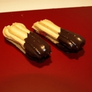 907